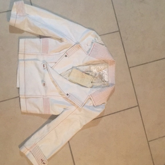 Guess brand cropped retro jacket - Picture 3 of 4